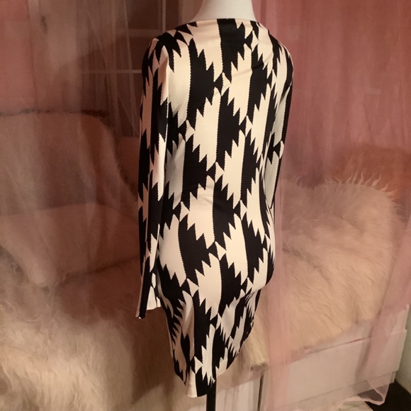 DVF Silk Dress - Picture 3 of 6